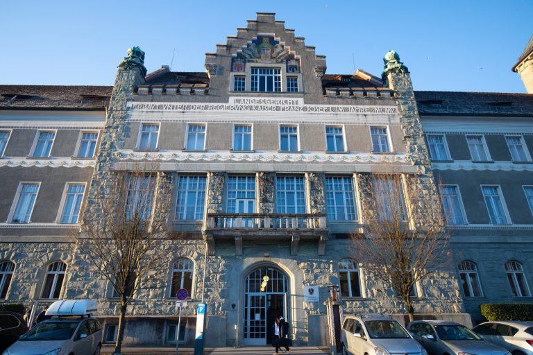 Über die "Causa Fußach" wird im Schwurgerichtssaal am Feldkircher Landesgericht geurteilt. <span class="copyright">Klaus Hartinger</span>