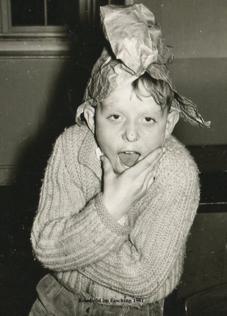 Reinhold Bilgeri war immer schon für jeden Spaß zu haben, wie hier im Fasching 1961.