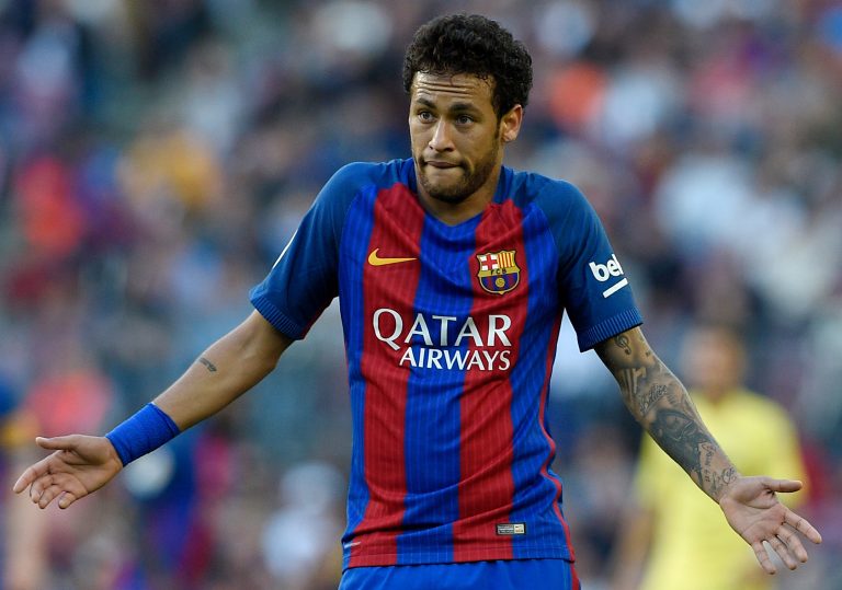 Neymar wurde von Paris St. Germain aus seinem Vertrag beim FC Barcelona über eine absurde 222-Millionen-Euro-Ausstiegsklausel herausgekauft.<span class="copyright"> Apa</span>