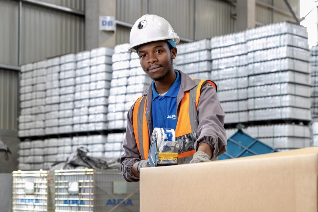 Alpla hält Milliardenumsatz &#8211; Expansion bei Pharma und Recycling