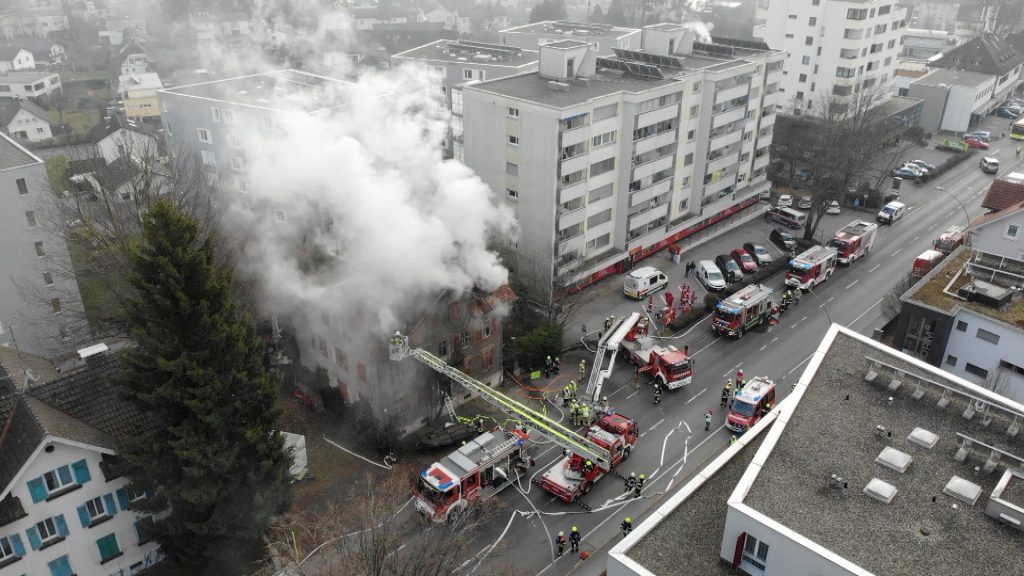 Rätsel um Brand von unbewohntem Haus