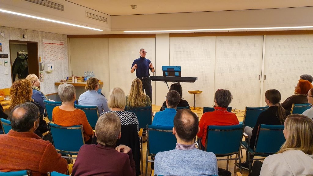 Mehr als 40 Singbegeisterte bei &#8220;InterMezzo&#8221; der Trachtengruppe Lustenau