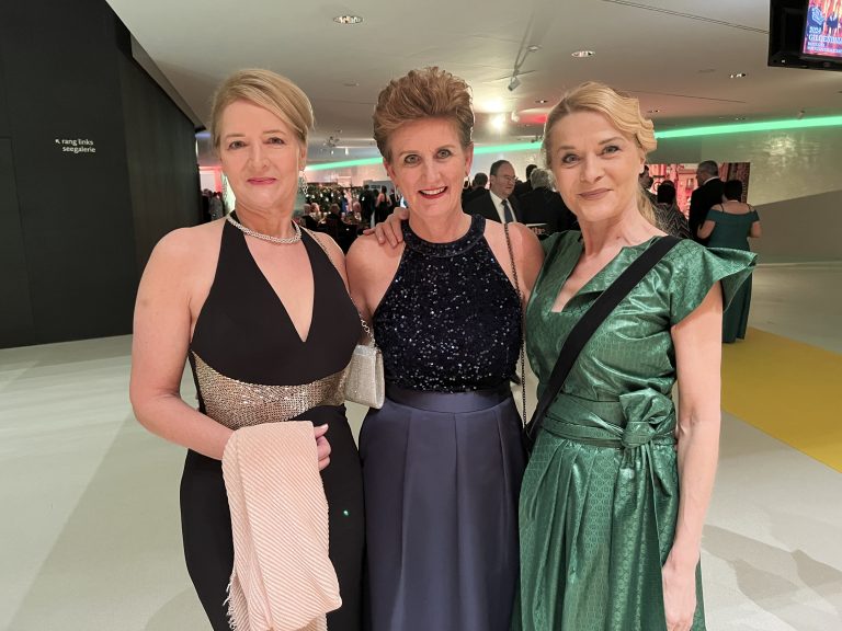 Christine Thöny kam mit Sabine Tichy-Treimel und Monika Gödl.