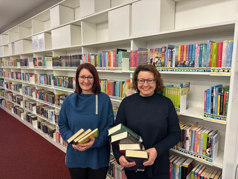 Angelika Riesch ist eine Team-Playerin, hier mit ihrer Kollegin Christine Wolf.