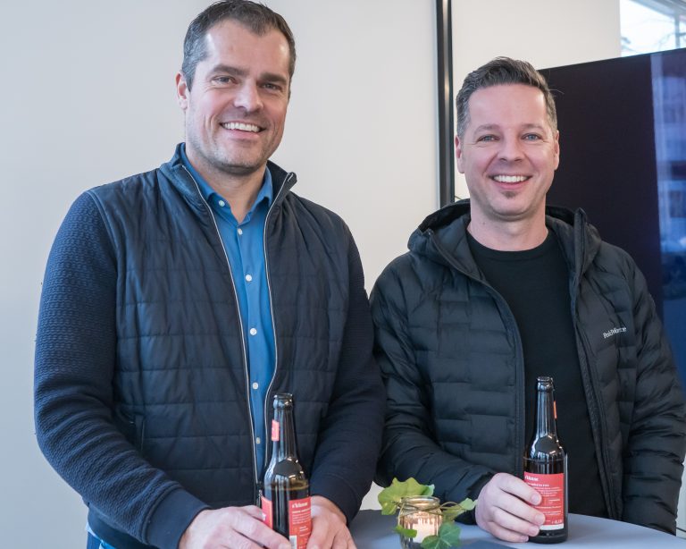 Andreas Hofer und Markus Summer (Müller Wohnbau GmbH). 