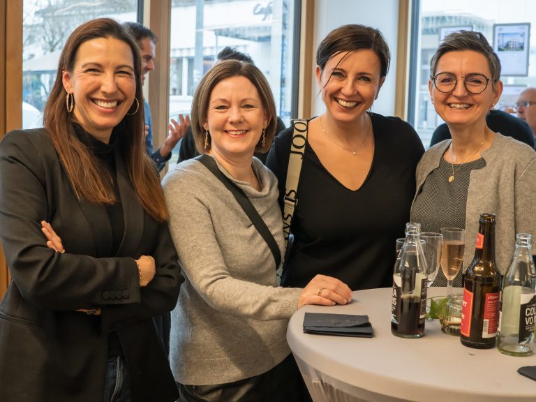 Claudia Maier, Petra Piringer, Astrid Breuder und AH-Immobilienguide Bettina Lydia Engelhardt