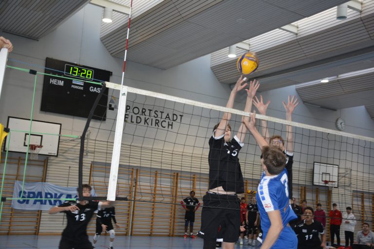 Bei den Burschen waren die Gäste im Sparkassencup Turnier oft klar überlegen.