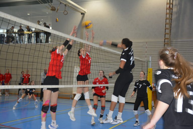 Besonders das Finale der Mädchen war von Spannung und Dramatik geprägt.