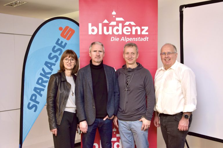  Natascha Arzberger (Stadtmarketing), Rudi Grimm (WISTO), Jan Siroky (Alpbock) und Bernd Hilby (WISTO).<span class="copyright"> sco</span>