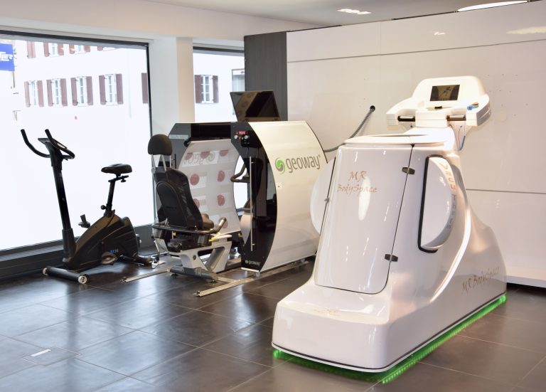 Die Fitnessgeräte im neuen Studio. <span class="copyright">sco</span>