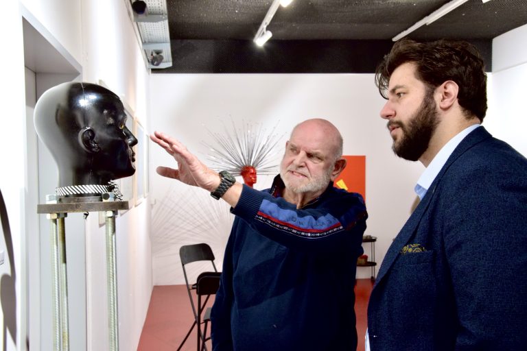 Künstler Walter Zingerle mit Kulturstadtrat Cenk Dogan. <span class="copyright">ALLE BILDER:SCO</span>