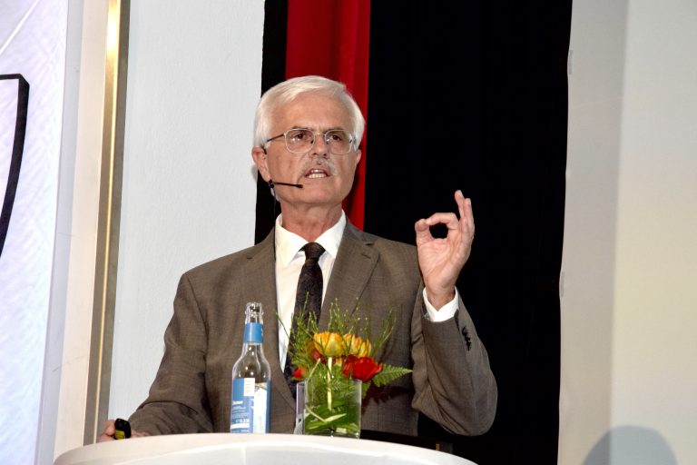 Manfred Tschaikner bei seinem Vortrag. <span class="copyright">SCO</span>