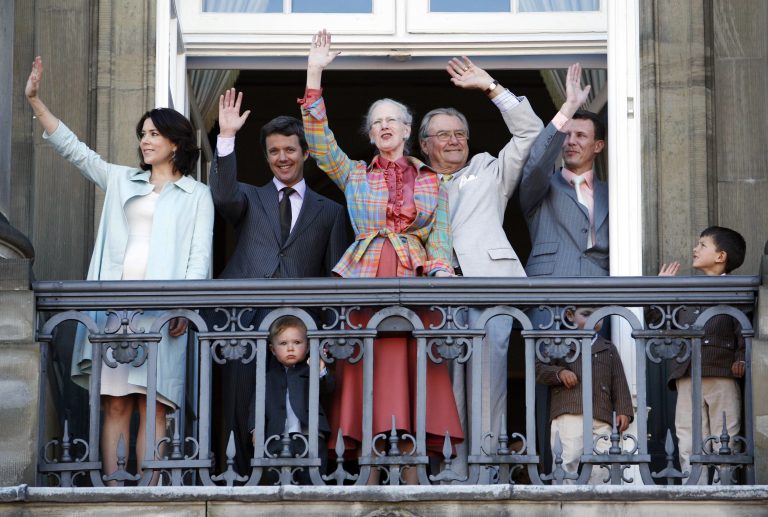 Es wird erwartet, dass sich etwa hunderttausend Menschen zu Ehren des neuen Königs Frederik X. auf Kopenhagens Straßen versammeln und der Familie zujubeln. <span class="copyright">ap </span>