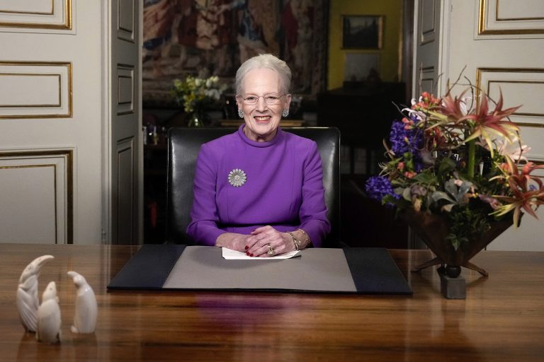 Dass seine Mutter Margrethe in ihrer Neujahrsansprache ihre Abdankung ankündigte, kam trotz ihres Alters von 83 Jahren und ihrer Rückenoperation im Februar 2022 überraschend. <span class="copyright">ap</span>