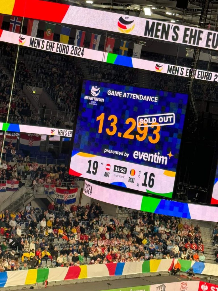 Über 13.000 Fans waren in Mannheim in der Halle. <span class="copyright">DG</span>