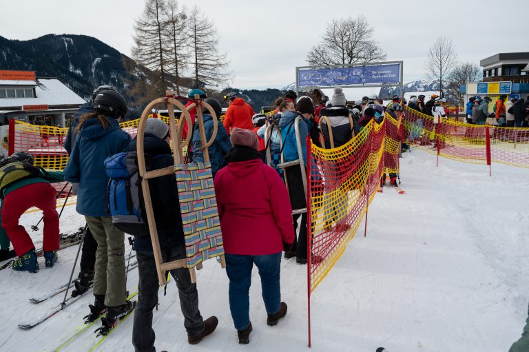 Skifahrer und Rodler profitierten von der Aktion. <span class="copyright">VN/Serra</span>