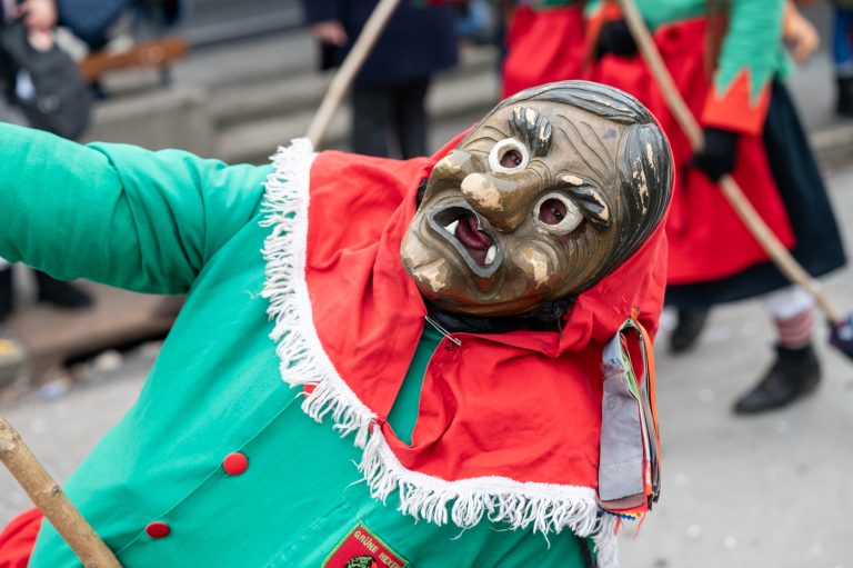 Wer wollte, konnte sich auch ein bisschen fürchten. Die Masken gaben da einiges her.