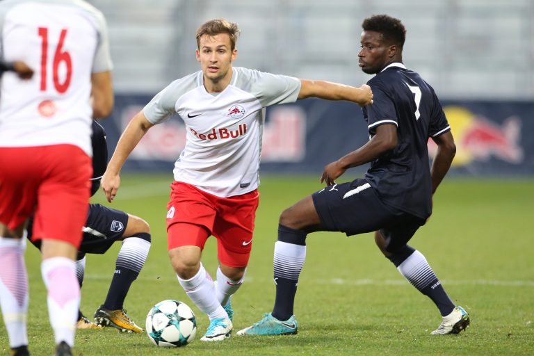 Nico Gorzel 2017 im Youth League-Match gegen Girondins Bordeaux. <span class="copyright">gepa</span>