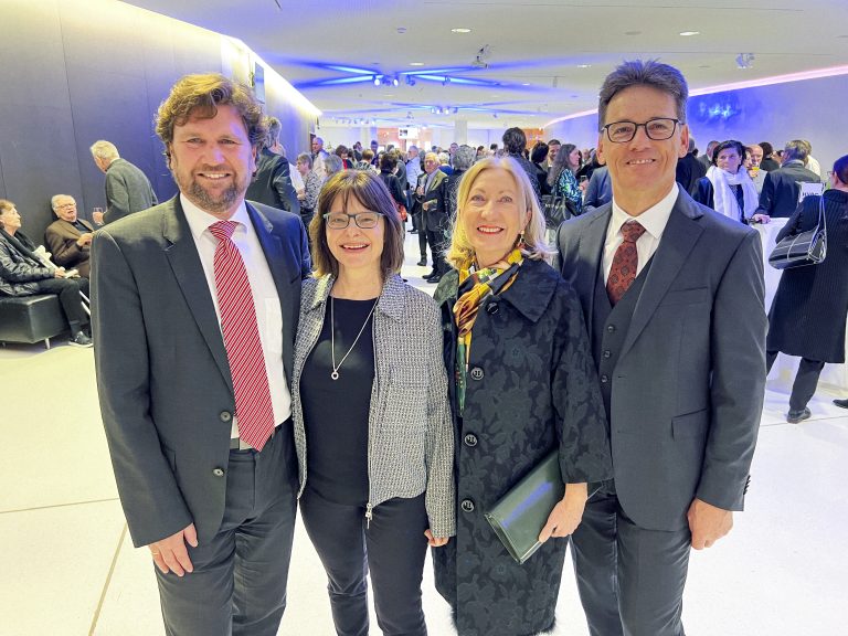 Genossen den Abend: vl. Michel und Susanne Haller, Leane und Wilfried Amann.  <span class="copyright">franc</span>
