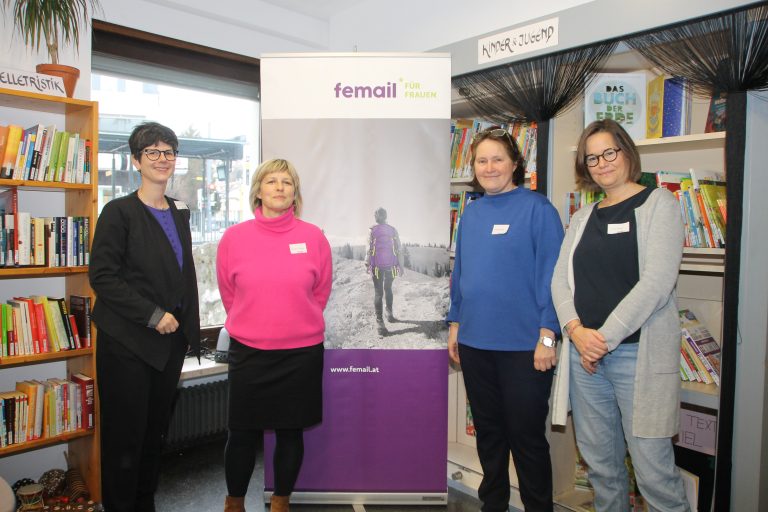 Lea Putz-Erath, Barbara O´Connor, Gabriele Willy und Christa Bauer von "femail".