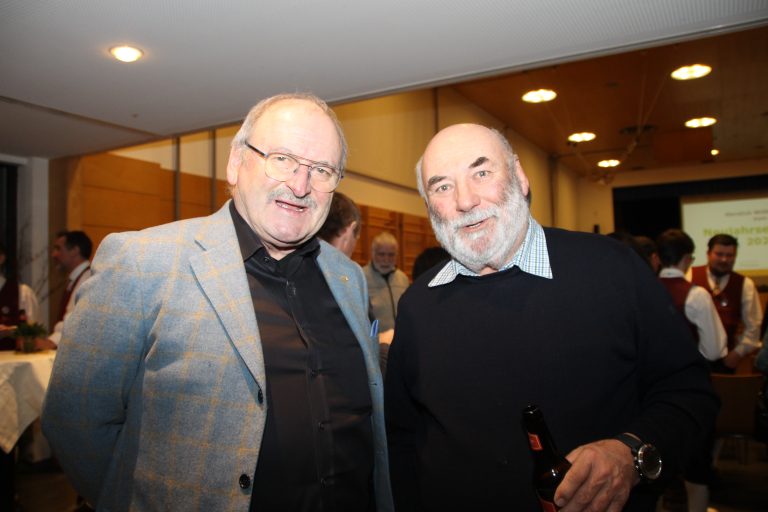 Der ehemalige Vizekanzler Hubert Gorbach mit Hubert Gassner.