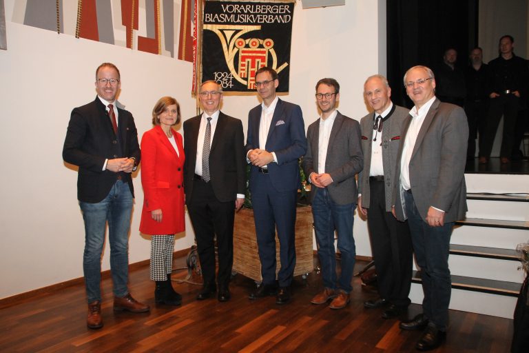 Landesrat Christian Gantner, Landesstatthalterin Barbara Schöbi-Fink, Dr. Friedrich Anzenberger, Landeshauptmann Markus Wallner, Landesrat Daniel Zadra, Landesobmann Wolfram Baldauf und Landtagspräsident Harald Sonderegger erwiesen dem Neujahrsempfang zum Jubiläum die Ehre.