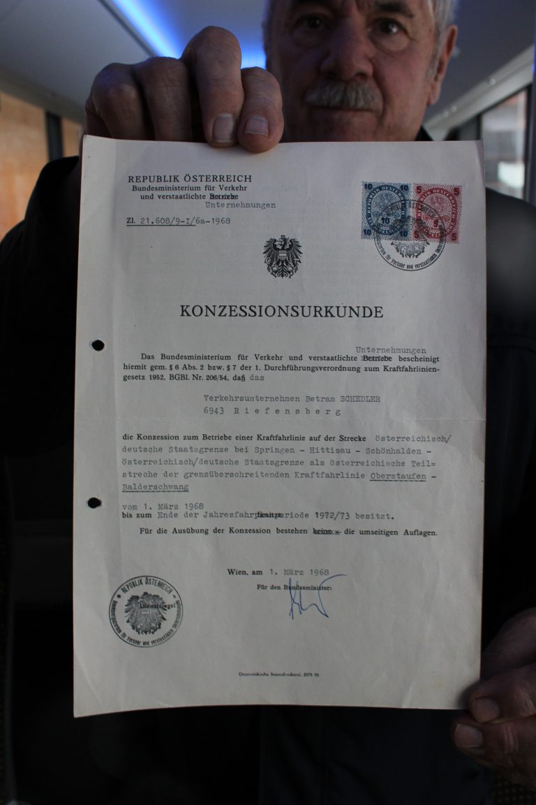 Die Familie Schedler (im Bild Roland Schedler) hat bereits seit 1968 die Lizenz zur Grenzüberfahrt. <span class="copyright">Regio Bregenzerwald</span>
