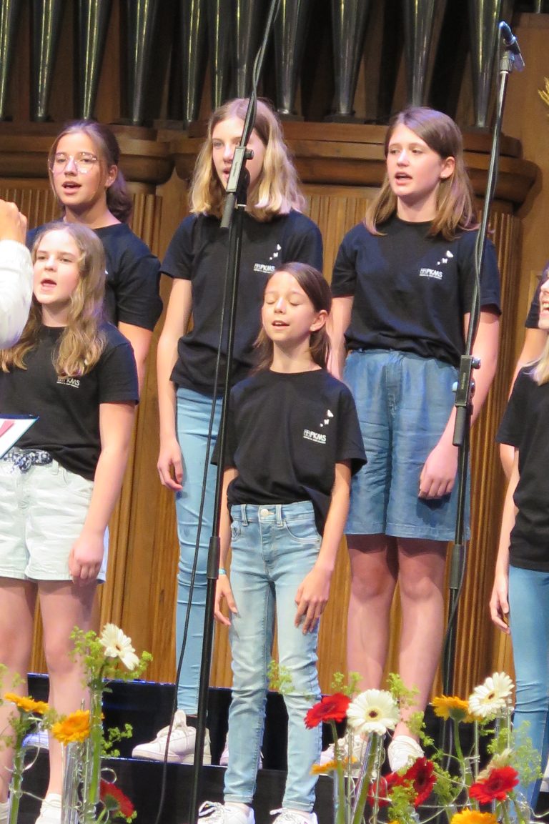 Keine Scheu vor Auftritten sollten Schülerinnen der Musikklasse am Institut St. Josef haben.