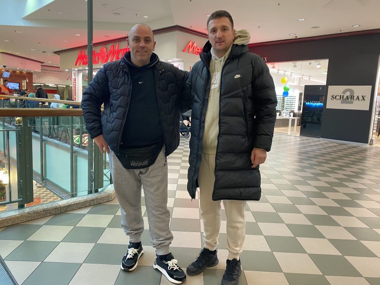 „Wir fühlen uns in einer Jogginghose viel wohler“, sagen Slavisa und Dusan Belancic. 