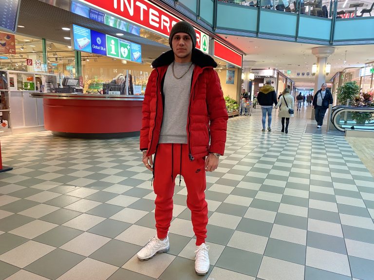 „Ich mag Jogginghosen, aber zu einem Date würde ich sie nicht tragen“, sagt Raul Ciobanu. 