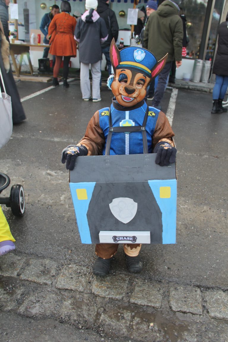 Der kleine Felix war als Pow Patrol Chase unterwegs.
