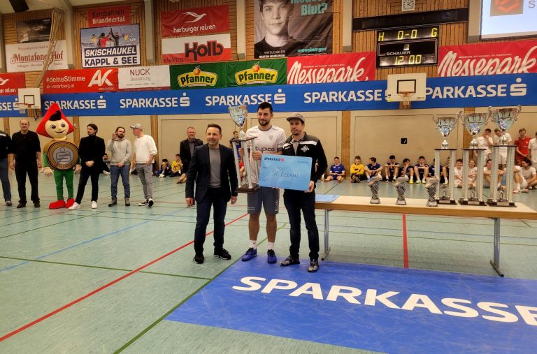 Ein beachtlicher 4. Platz für den SV typico Lochau beim großen Sparkassen-Hallenmasters-Turnier 2023/24 in Wolfurt.