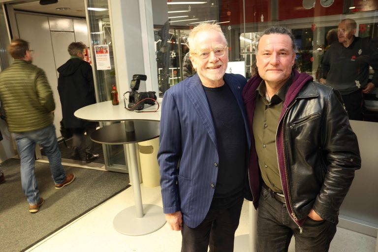 Die Künstler Tone Fink und Thomas Gerer.