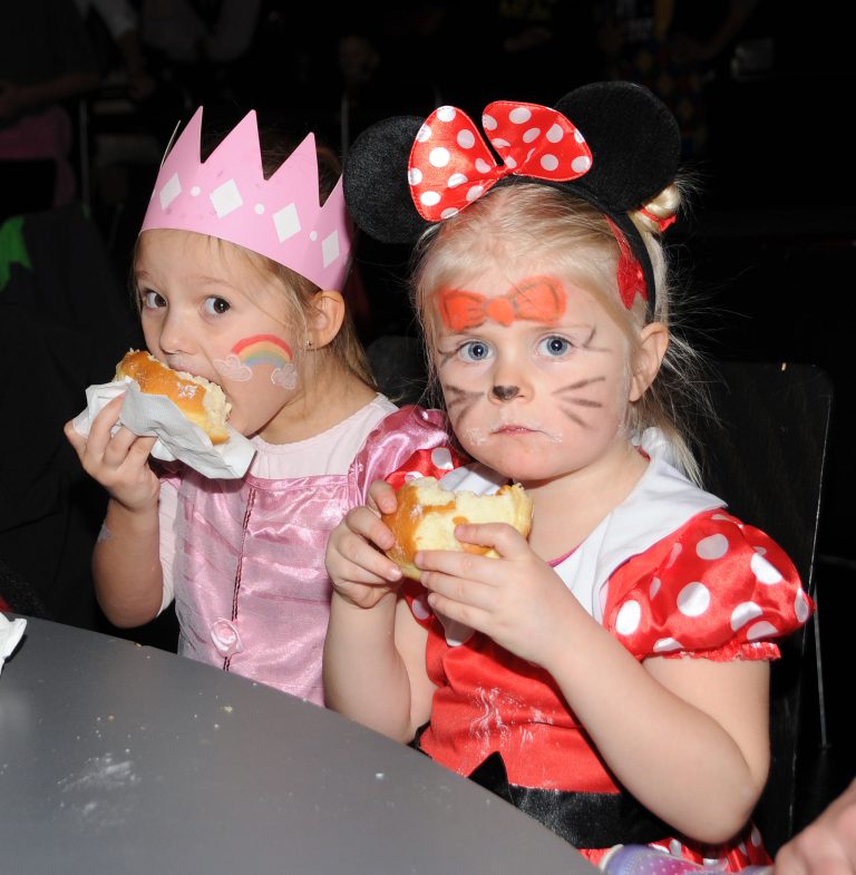 Krapfen waren beim Ore-Kinderball besonders gefragt.