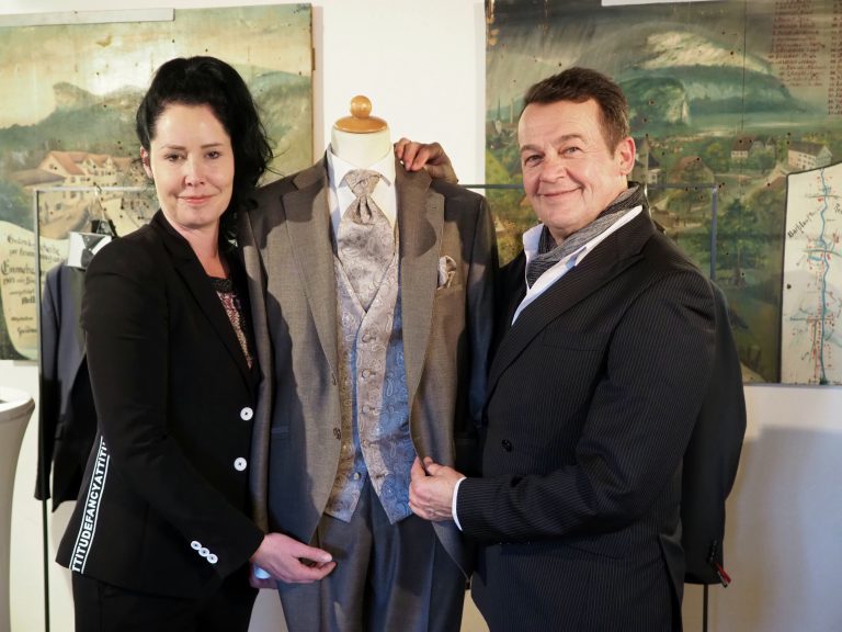 Modeberater Bianca Ly und Miro Pakic (Modehaus Mayer).