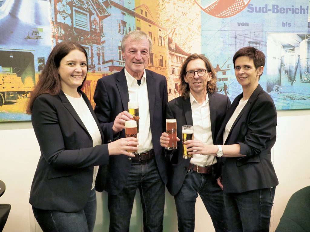 Bieriges Zusammentreffen von Partnern und Sponsoren