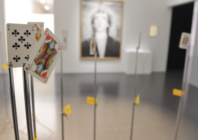 Das Kunstwerk "Musique télépathique n°5" des US-französischen Künstlers Robert Filliou. <span class="copyright">AFP PHOTO/JEAN-CHRISTOPHE VERHAEGEN</span>