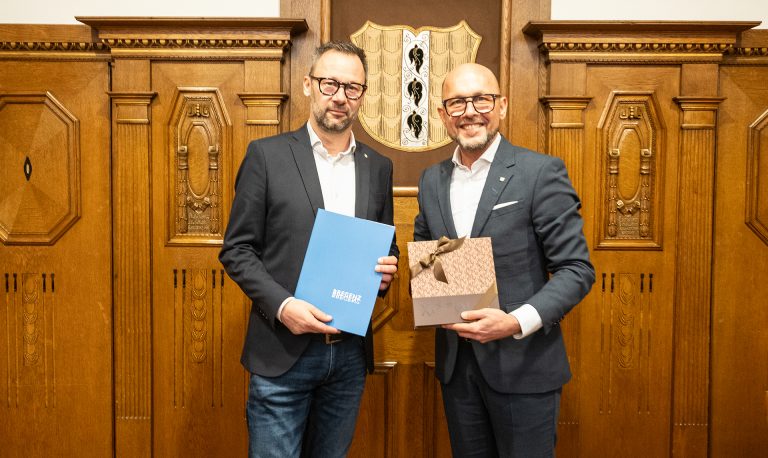 Stadtrat Robert Vögel, seit 2020 Mitglied der Stadtvertretung, übernimmt nun das Referat für Wirtschaft, Tourismus und Digitalisierung in der Landeshauptstadt. <span class="copyright">Landeshauptstadt Bregenz</span><span class="copyright"></span>