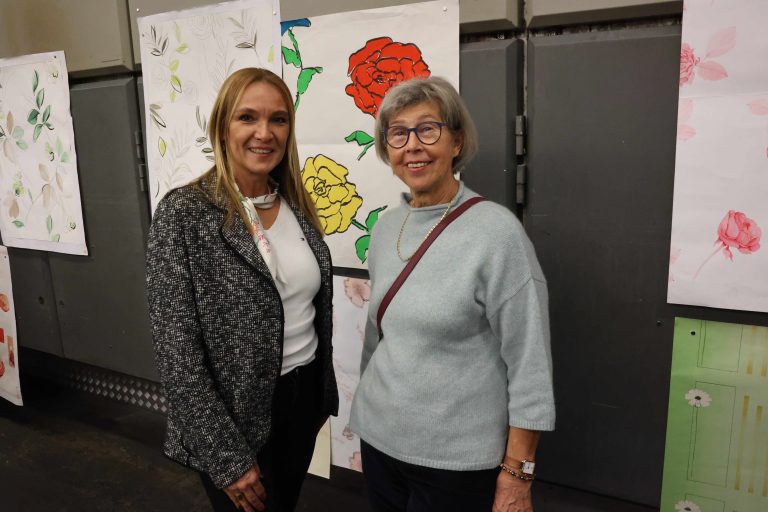 Birgit M. König (ehemalige Mitarbeiterin) und Renate Öhler.