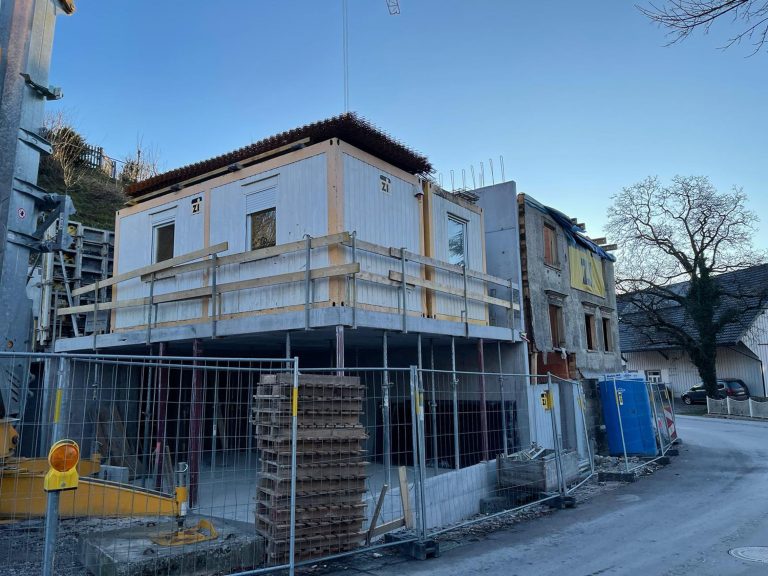 Auf dem Areal des früheren Pfadistadels entsteht ein Geschäftshaus.