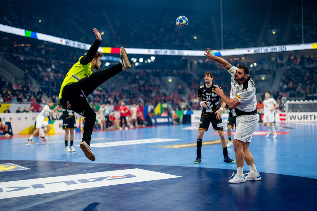 Rot-weiß-rote Handballparty geht in Köln weiter