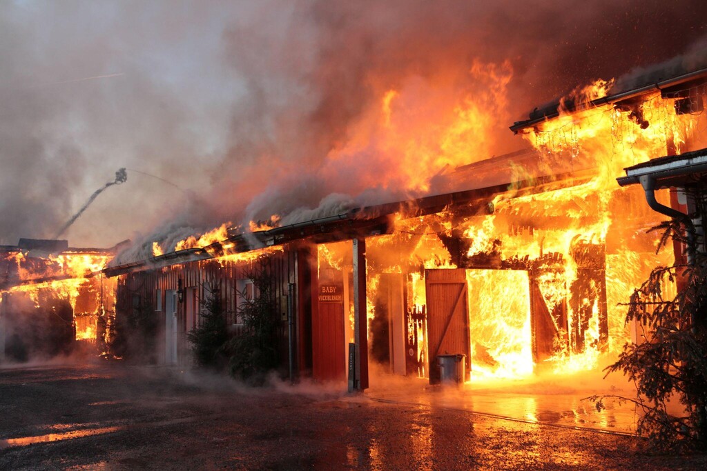 Brand in Westernstadt &#8220;Pullman City&#8221; in Bayern: Millionenschaden