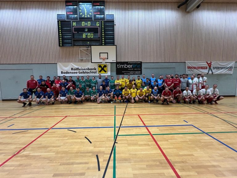 Die Altherren läuteten den Samstagabend ein. <span class="copyright">Fc Höchst</span>