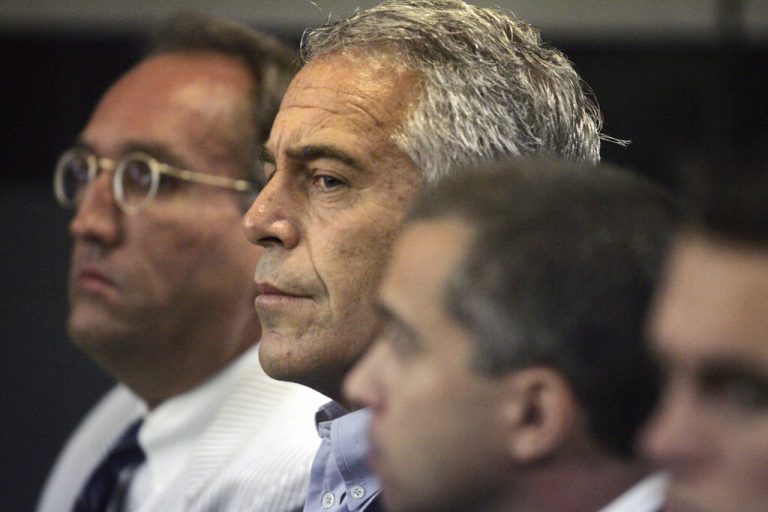 Epstein ist seit knapp viereinhalb Jahren tot. ap