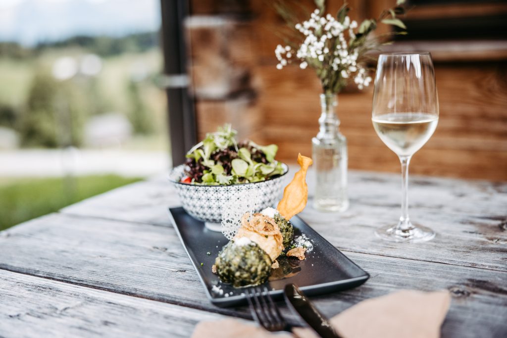 Hüttenklassiker für zu Hause: Spinatknödel