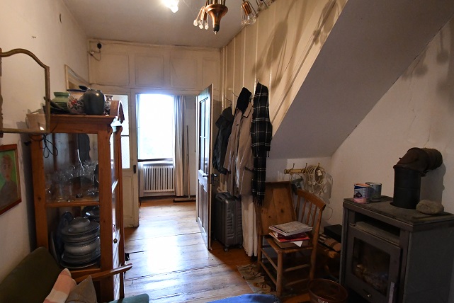 Haus mit Künstler-Atelier vor der Zwangsversteigerung