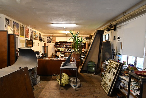 Haus mit Künstler-Atelier vor der Zwangsversteigerung