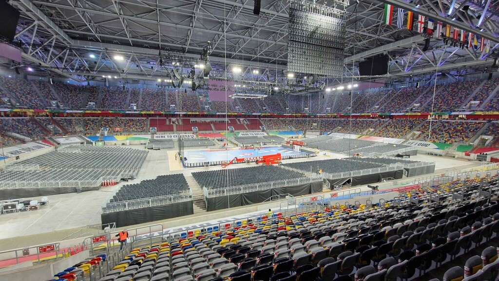 Fußballarena wird zum Weltrekord-Palast des Handballsports