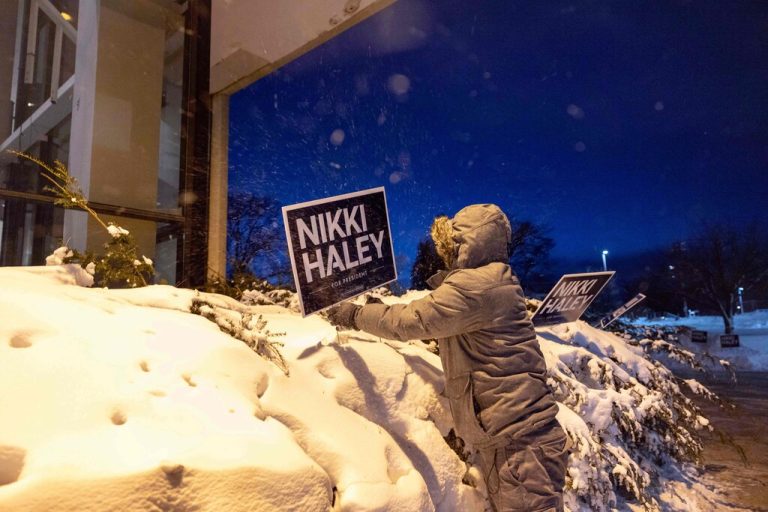 Jeder Wahlkampf für Nikki Haley in der Eiseskälte brachte nichts: Donald Trump siegte in Iowa haushoch.AFP