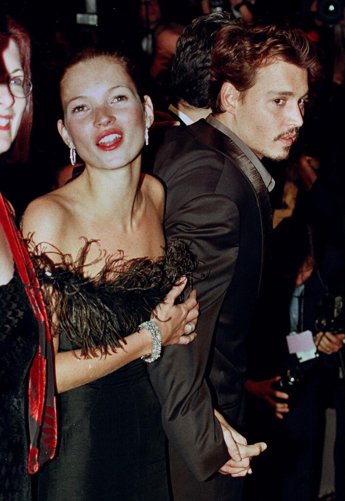 Vom Straßenmädchen zur Fashion-Ikone: Kate Moss feiert 50er